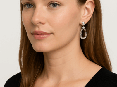 Boucles pendantes à strass